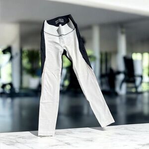 Outdoor Voices White Black Multicolor Leggings Yoga Workout Exercise Athletic